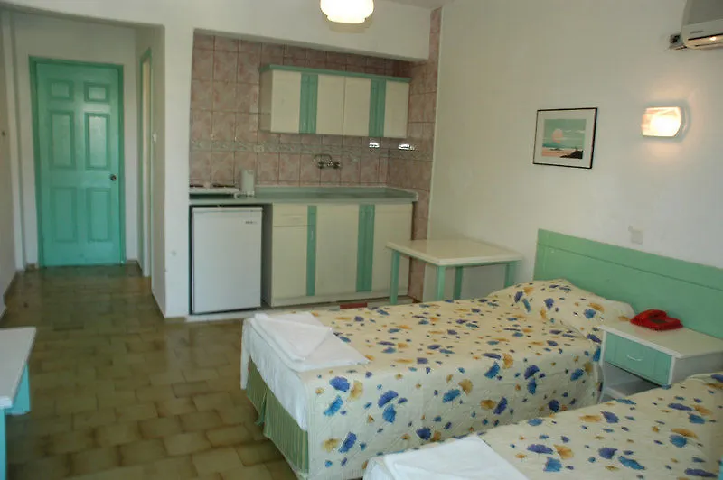 Banu Apts And Studios Мармарис Апартаменты
